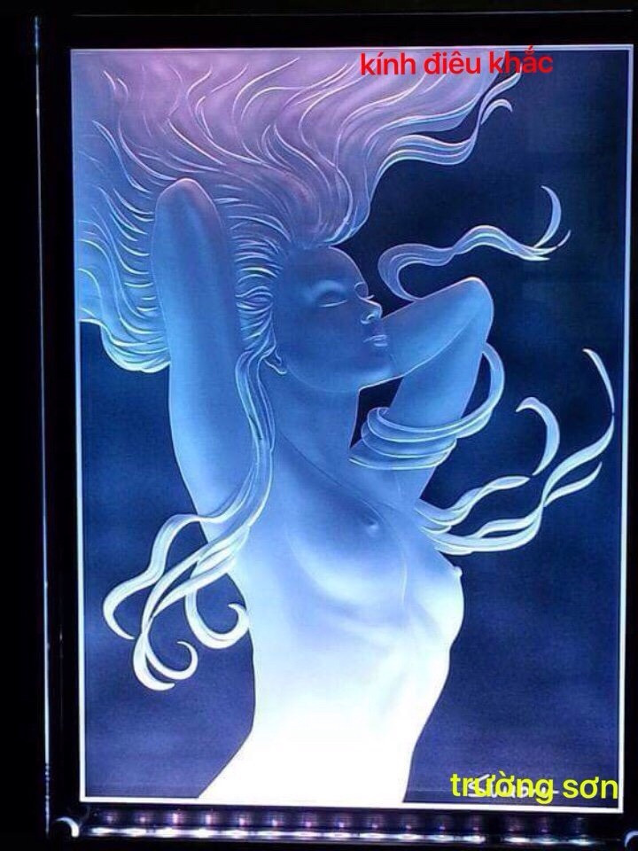 Thiếu nữ nude