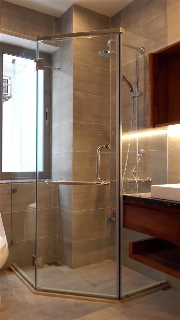 KTS- PHÒNG TẮM KÍNH LỤC GIÁC - 42